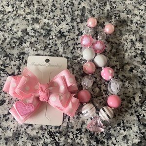 NWOT pink bow and pink bubblegum necklace combo set
